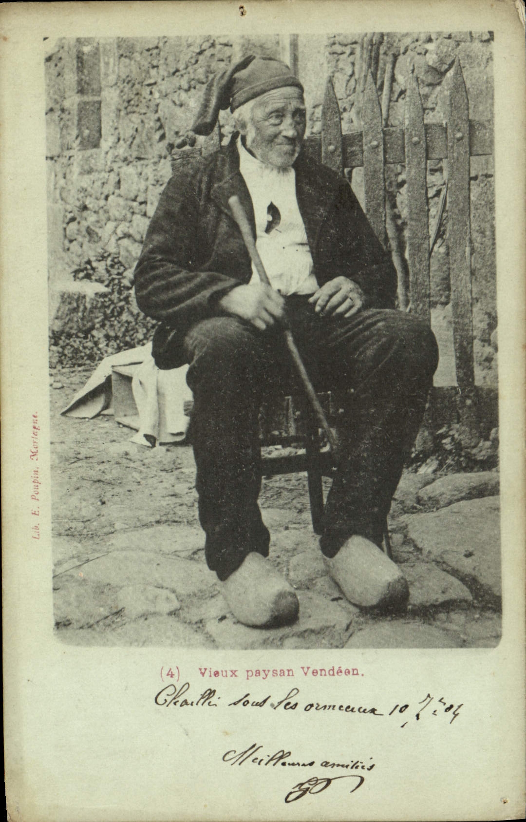 CPA Folklore Vieux paysan Vendeen 