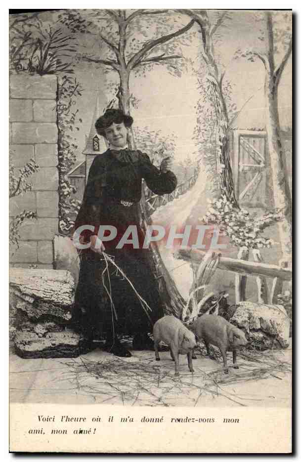 CPA Cochon Porc Femme 