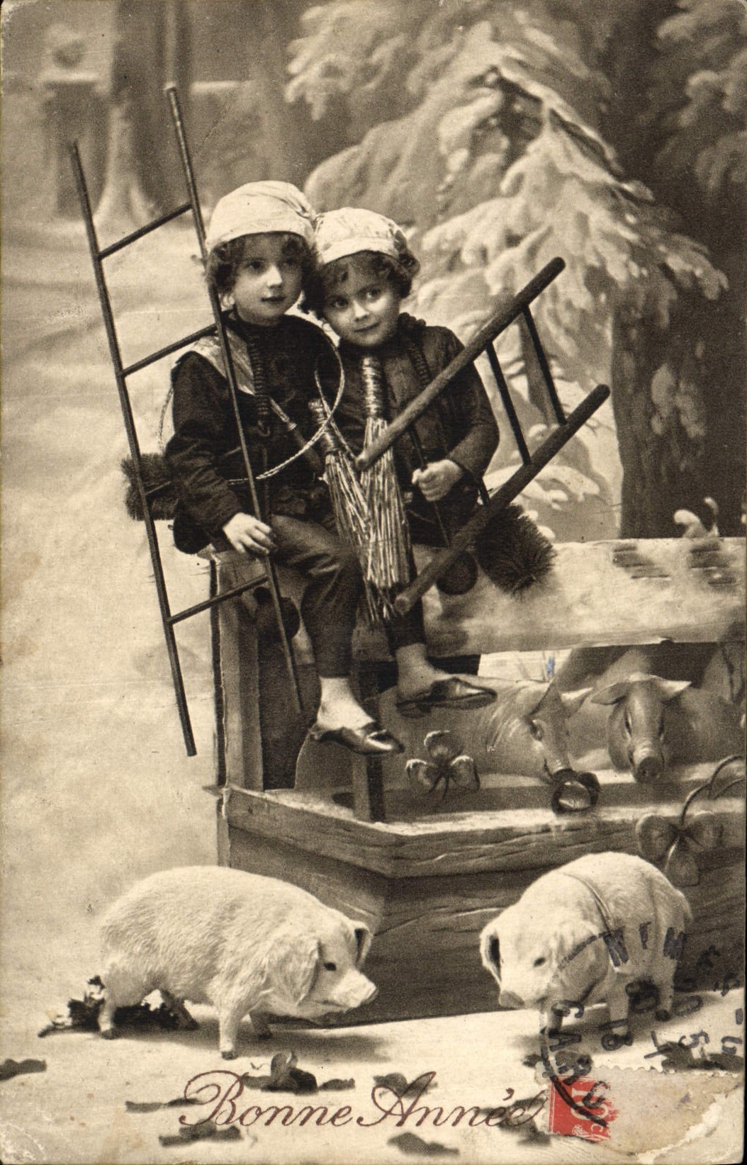 CPA Cochon Porc Enfants Ramoneur 