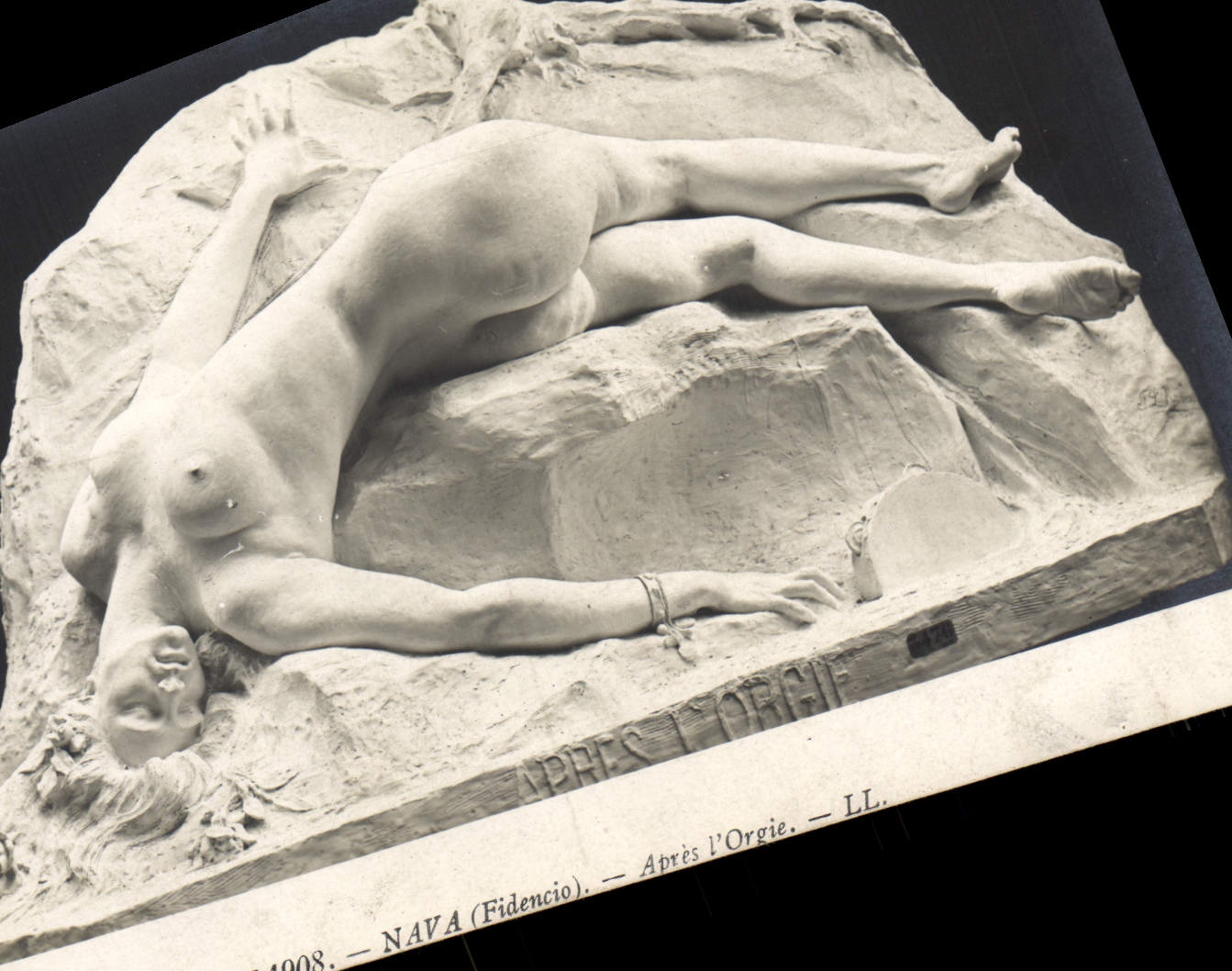 Sculpture de Nava (Fidencio) — Après l'Orgie — 1908 — LL.
