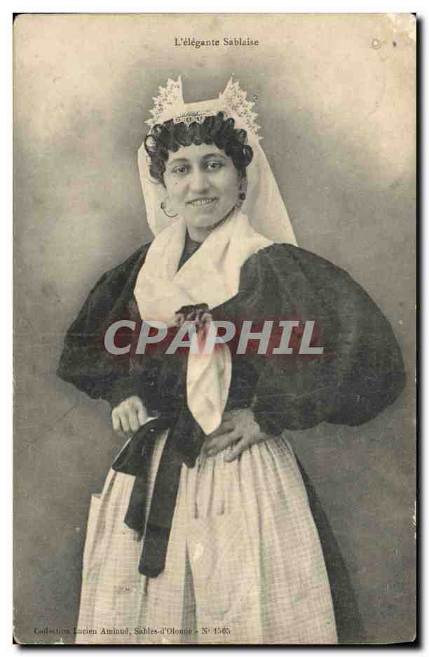 CPA Folklore L'elegante Sablaise 