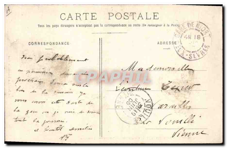 CPA Folklore La Sablaise faisant le filet  — Verso