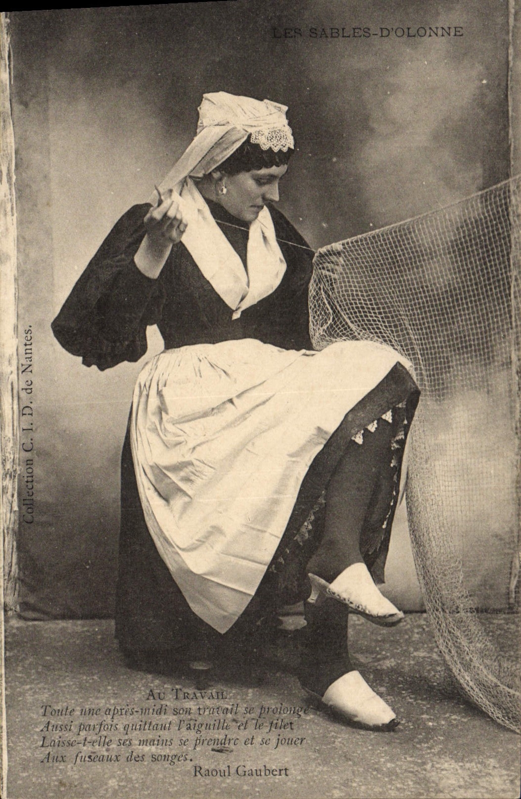 CPA Folklore Les Sables d'Olonne 