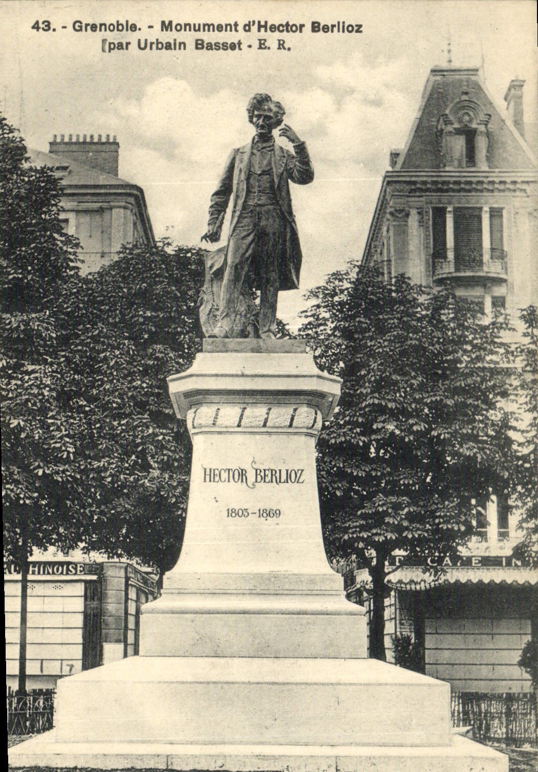 CPA Grenoble Monument d'Hector Berlioz par Urbain Basset 