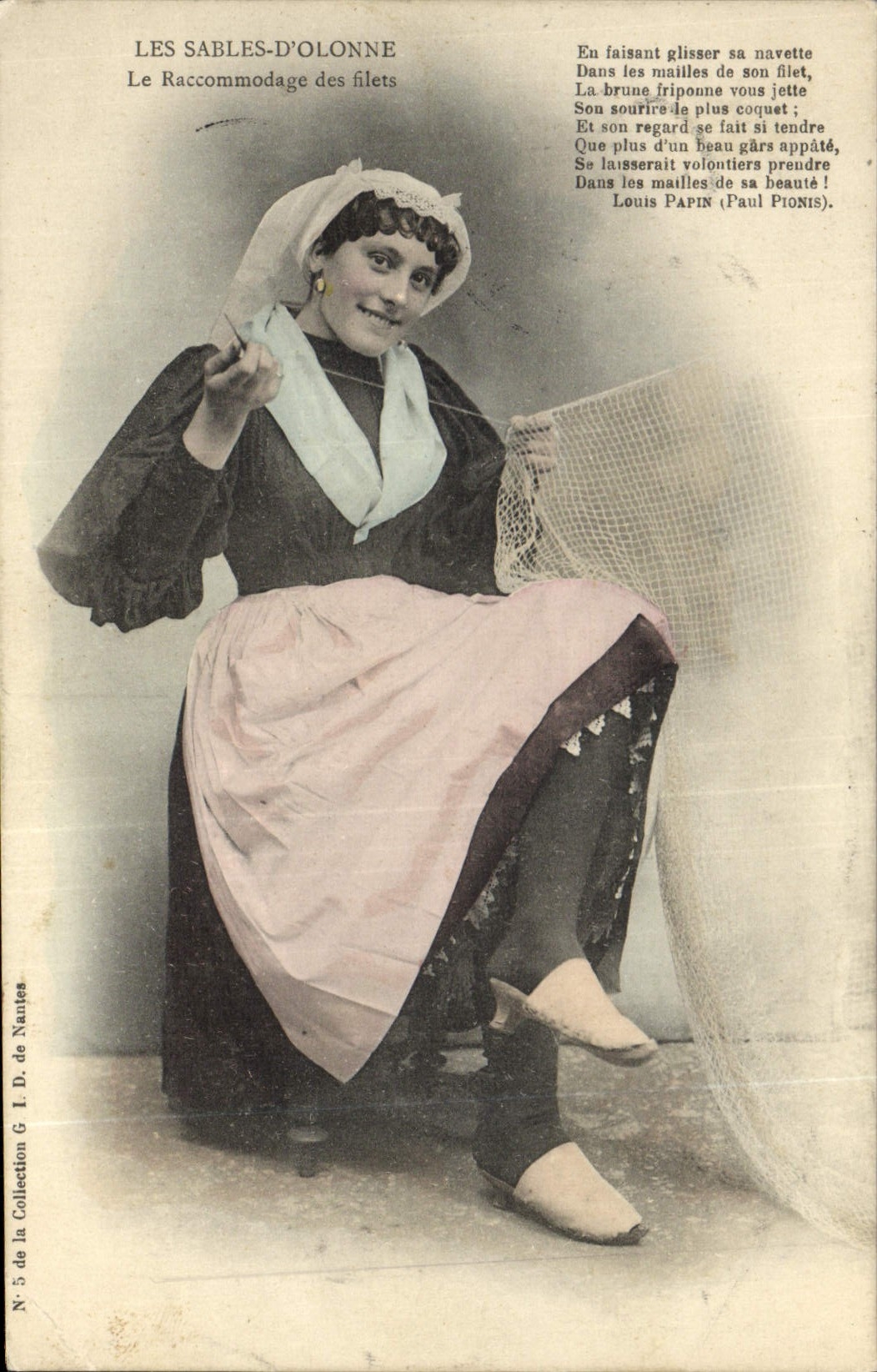 CPA Folklore Les Sables d'Olonne Le racommodage des filets 