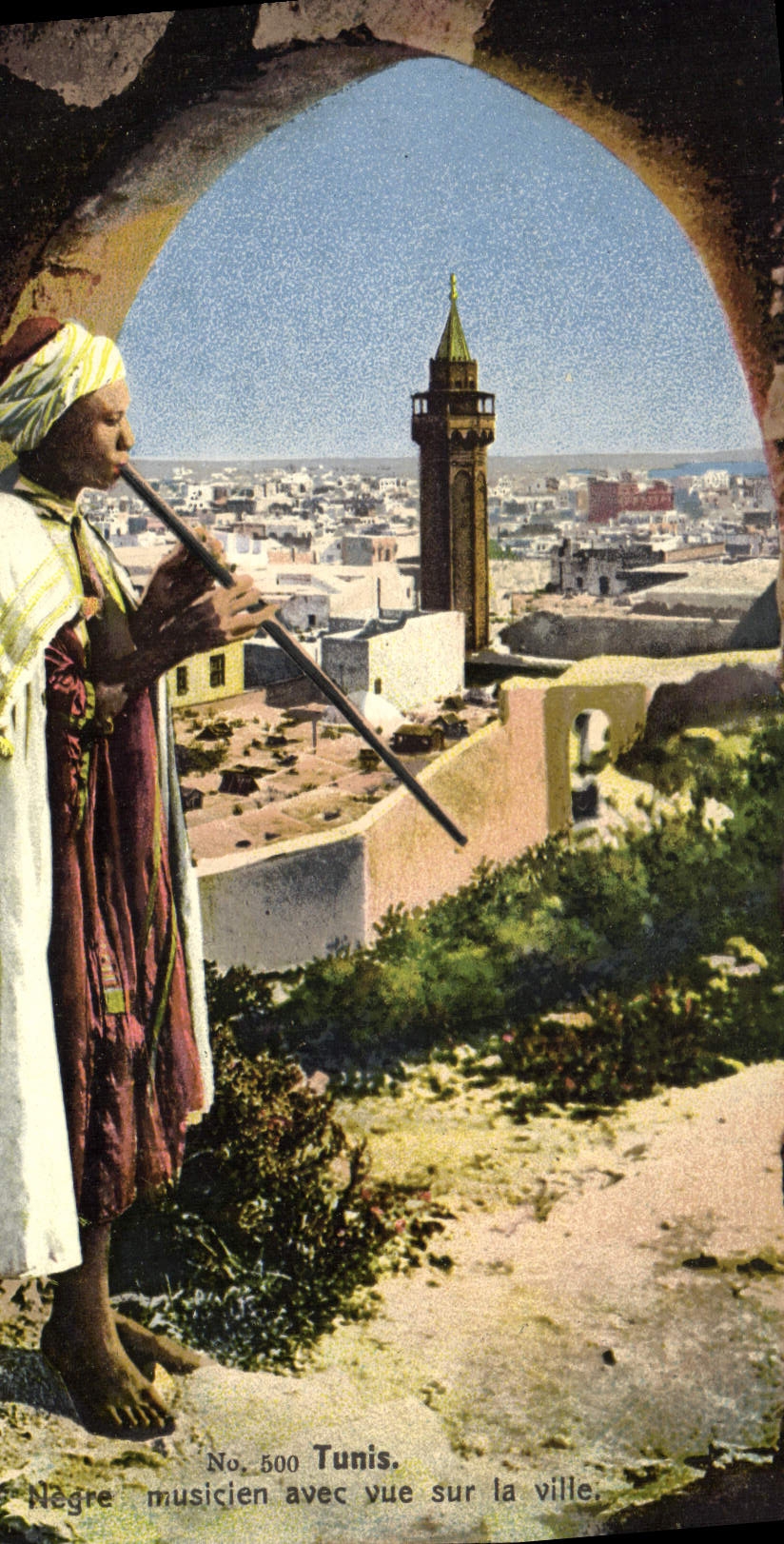 Nègre musicien avec vue sur la ville — Tunis, No. 500