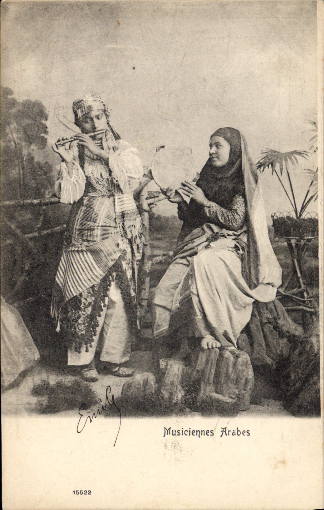 CPA Folklore Musiciennes arabes 