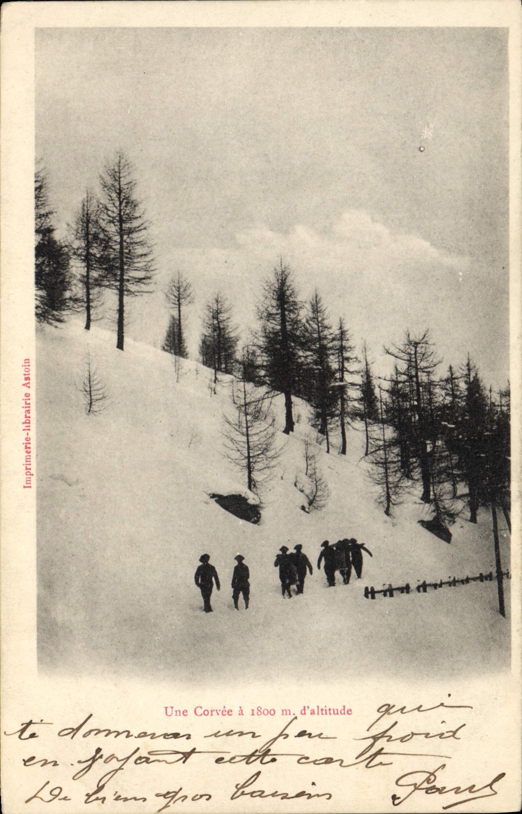 CPA Militaria Chasseurs Alpins Une corvee a 1800m d'altitude 