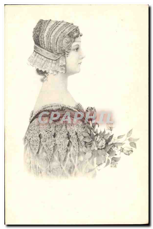 Jeune femme en profil — coiffe ornée et robe à dentelle — éditeur inconnu