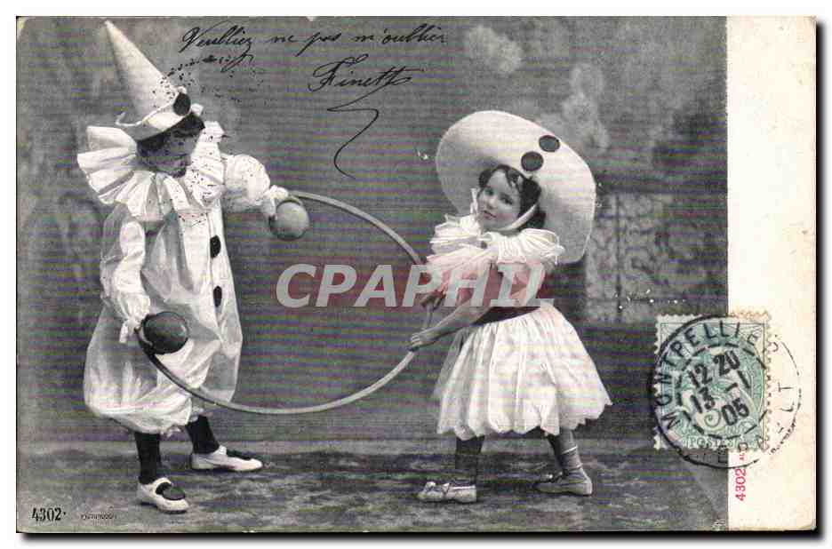 CPA Enfants Pierrot Cerceau Diabolo