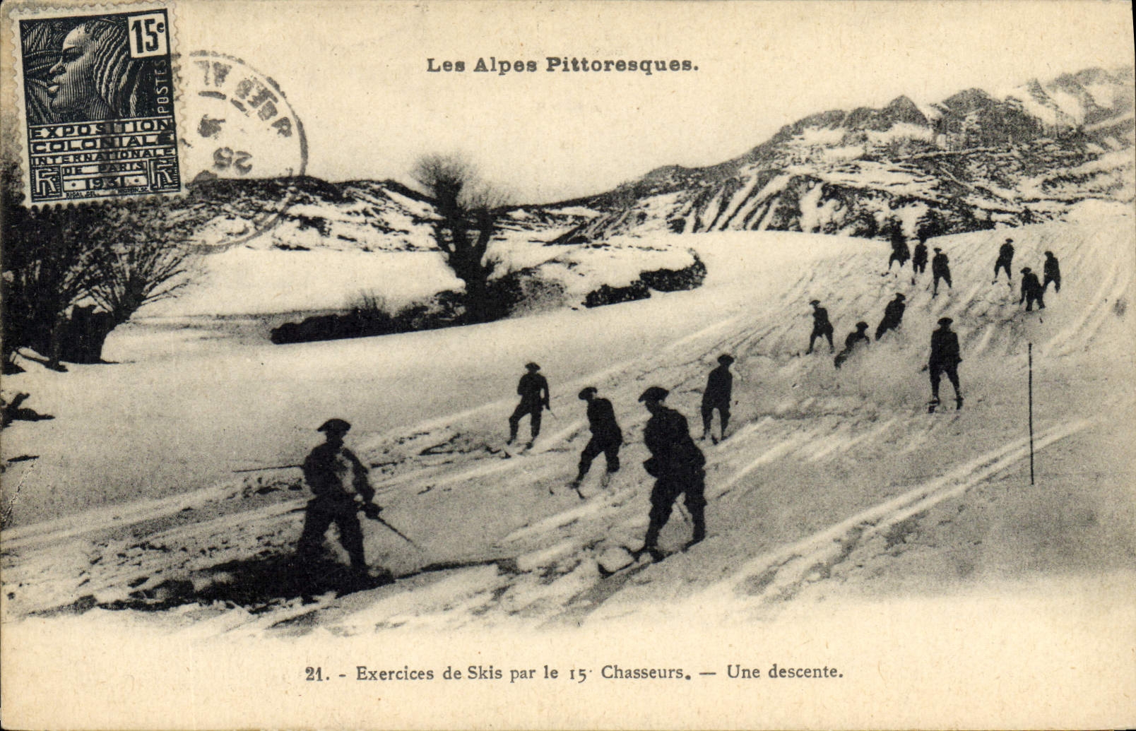 Les Alpes Pittoresques — Exercices de Skis par le 15e Chasseurs — Une descente. — Éditeur : Richaud, n°21.