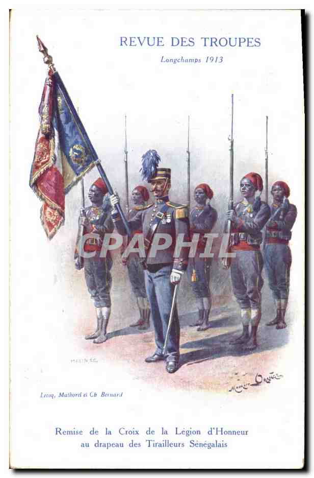 CPA Militaria Revue des troupes Longchamps 1913 Remise de la Croix de la Legion d'honneur au drapeau des Tirailleurs Senegalais 