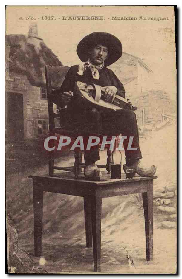 CPA Folklore Auvergne Musicien Auvergnat