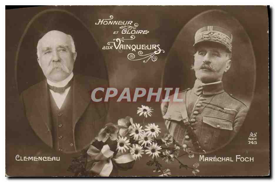 CPA Militaria Clemenceau Marechal Foch 