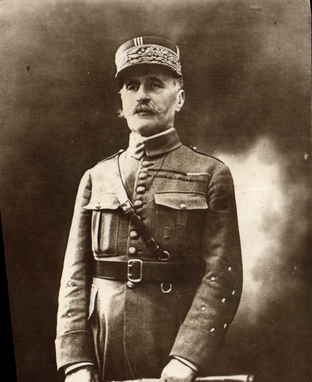 Général Philippe Pétain — portrait militaire — éditeur inconnu, n° de série 400