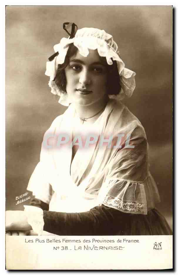 CPA Folklore La Nivernaise Les plus belles femmes des Provinces de France 
