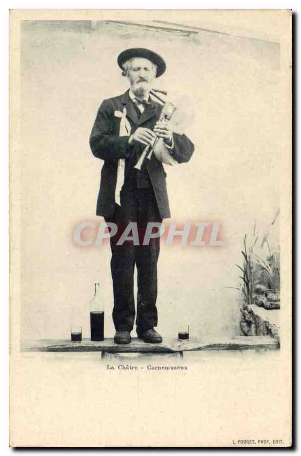 CPA Folklore Le Chatre Cornemuseux 