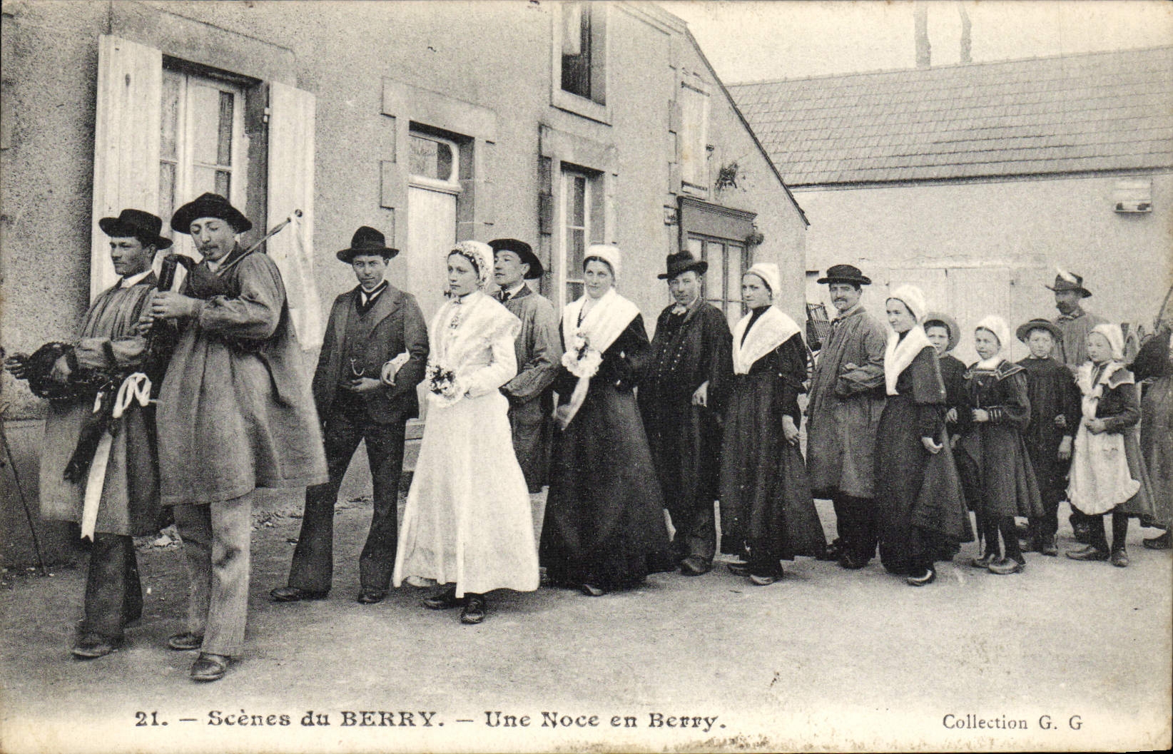 CPA Folklore Scenes du Berry Une noce en Berry Mariage 