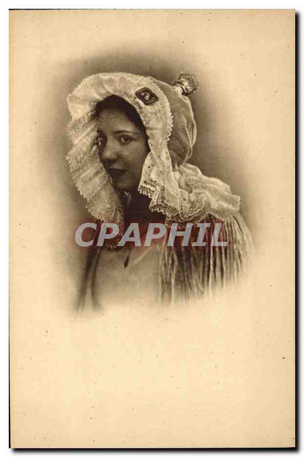 CPA Folklore Vieux costumes Champenois Mariee de Chalons Coiffe de dentelle avec sa couronne de perles 