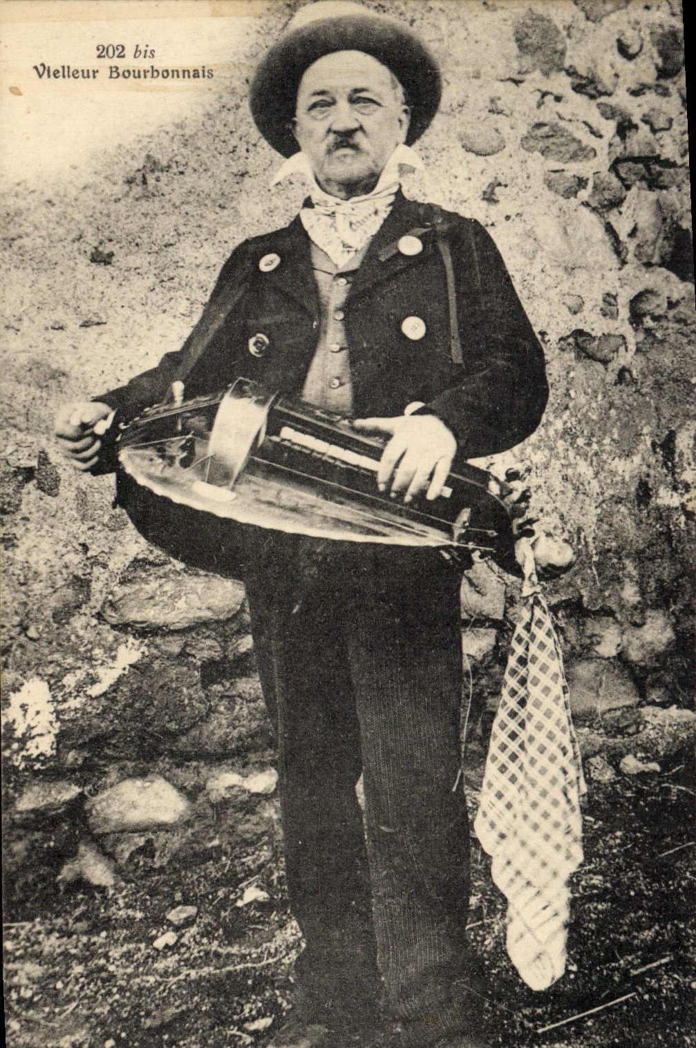 Vielleur Bourbonnais — 202 bis — G. Chaumont, éditeur, Mortilaggon
