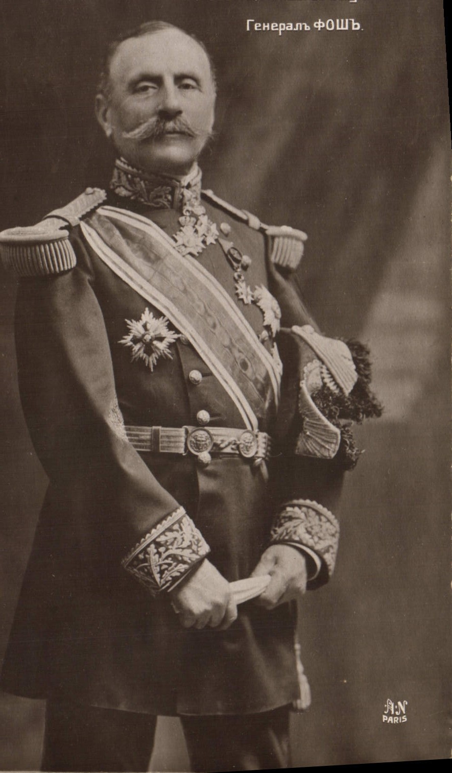 CPA Militaria General Foch Promu Grand officier de la legion d'honneur 
