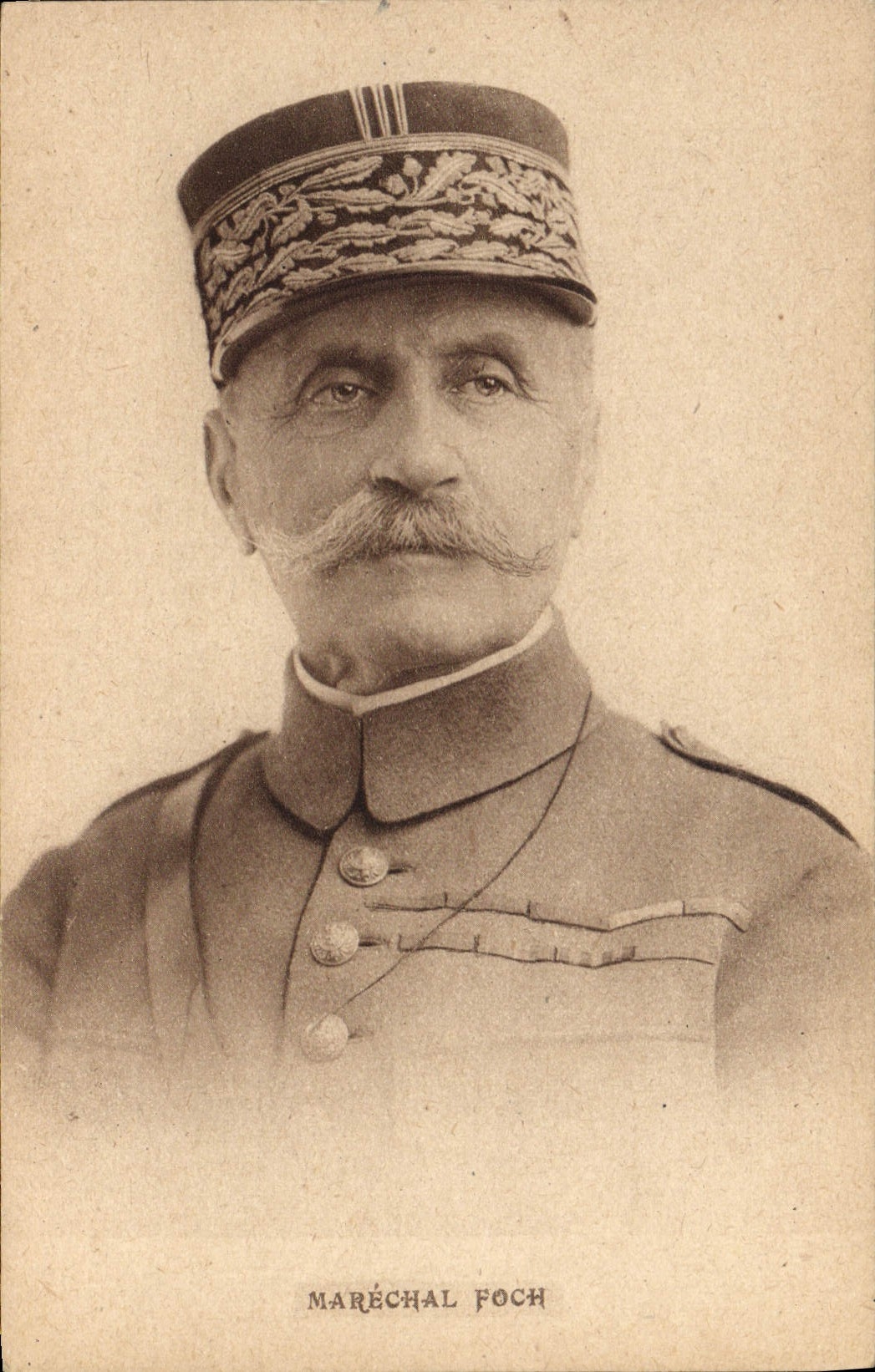CPA Militaria Marechal Foch 