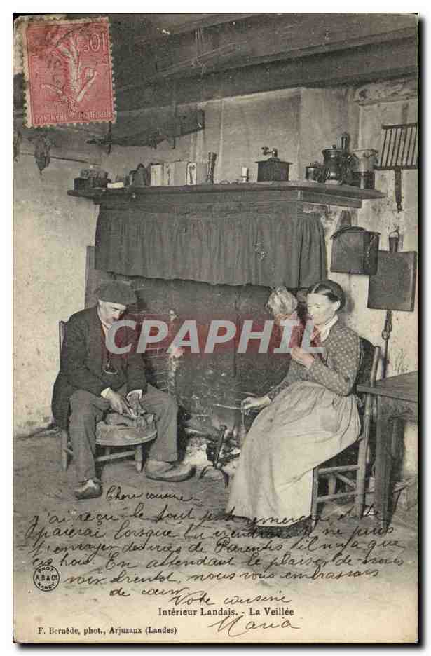 CPA Folklore Interieur Landais La Veillee
