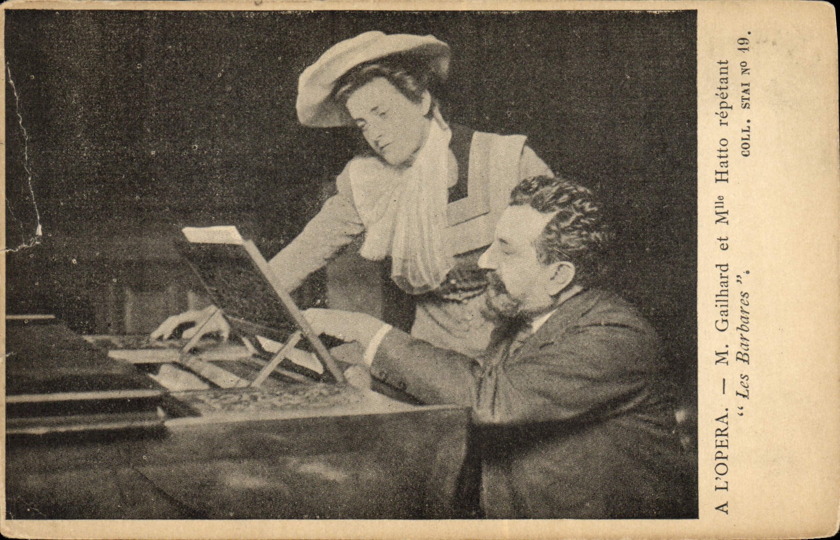 M. Gaillhard et Mme Hatto répétant "Les Barbares" — L'Opéra, STAÏ, n°19