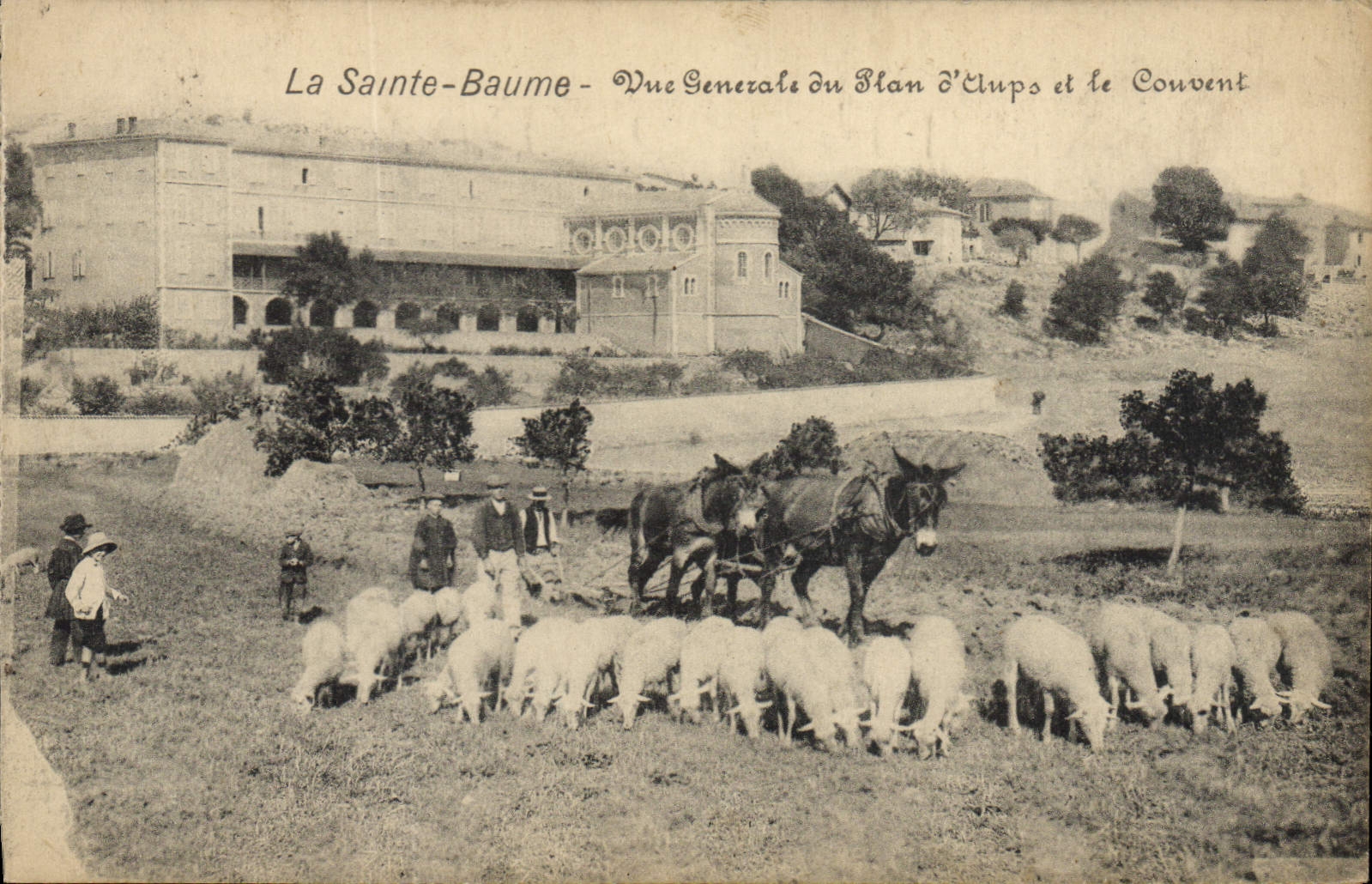 La Sainte-Baume - Vue Générale du Blan d'Clups et le Couvent