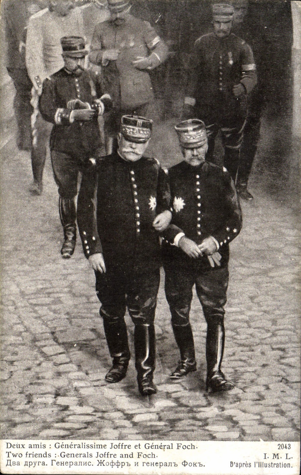 CPA Militaria Deux amis Generalissime Joffre et Foch 
