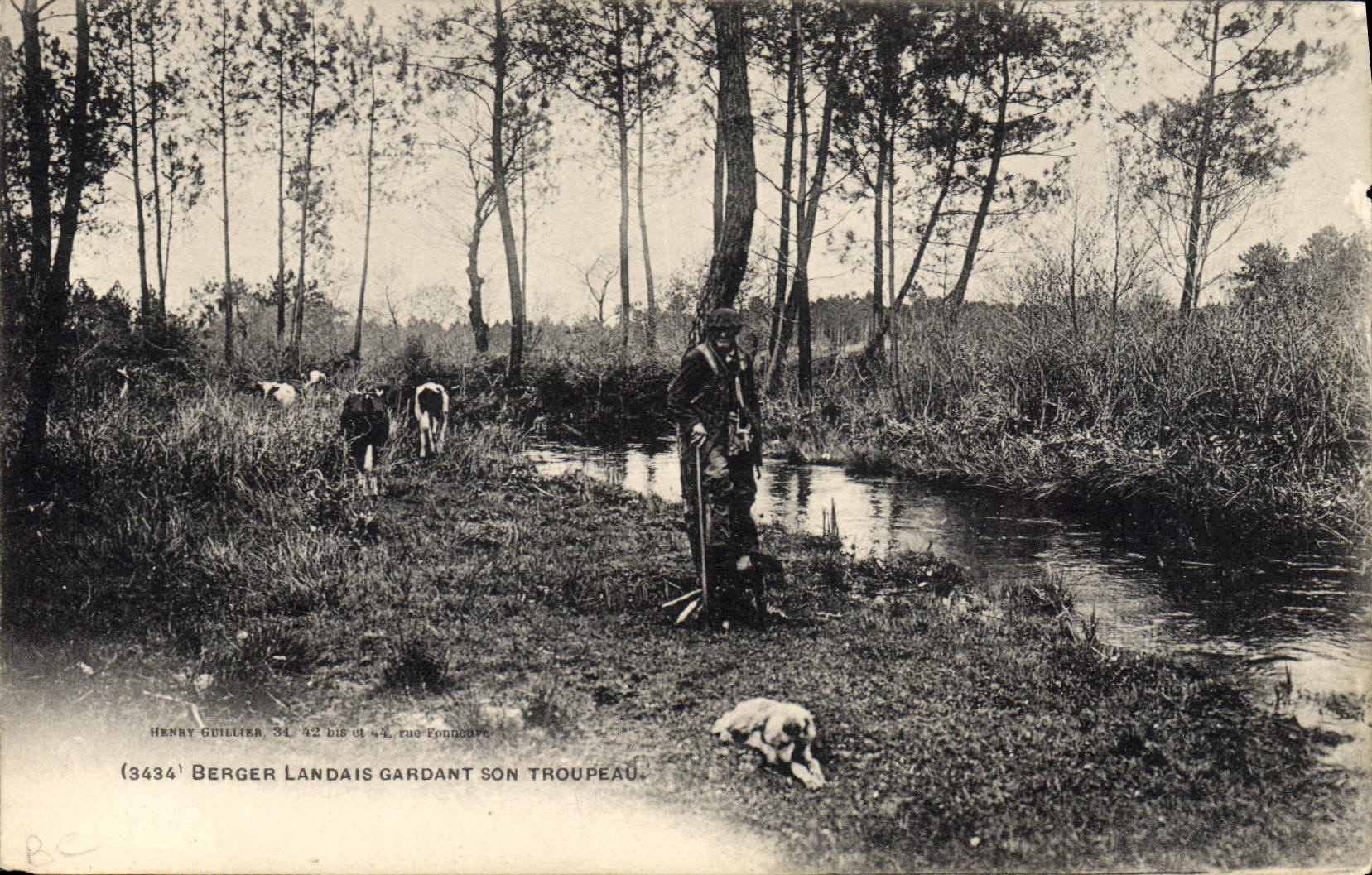 CPA Folklore Berger landais gardant son troupeau