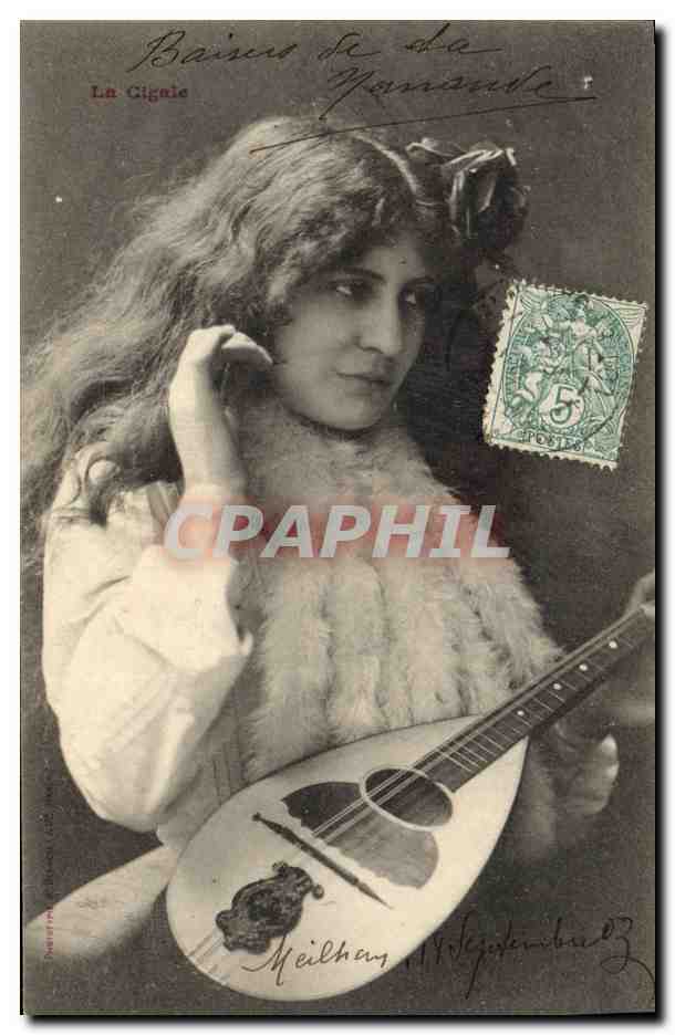 CPA Femme La cigale 