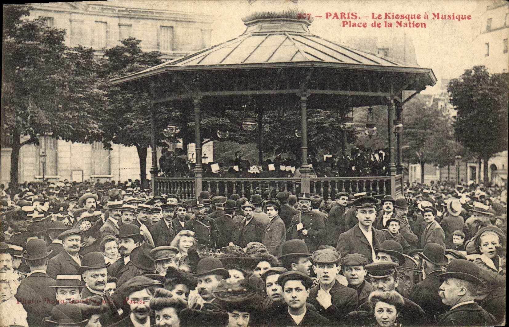 Paris — Le Kiosque à Musique, Place de la Nation — Photo-Photo, Paris, n° 207