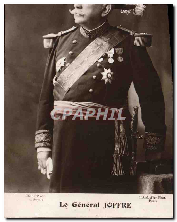 CPA Militaria le General Joffre