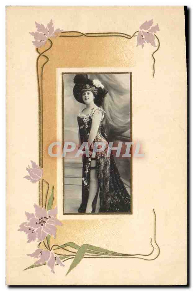 CPA Fantaisie Fleurs Femme 