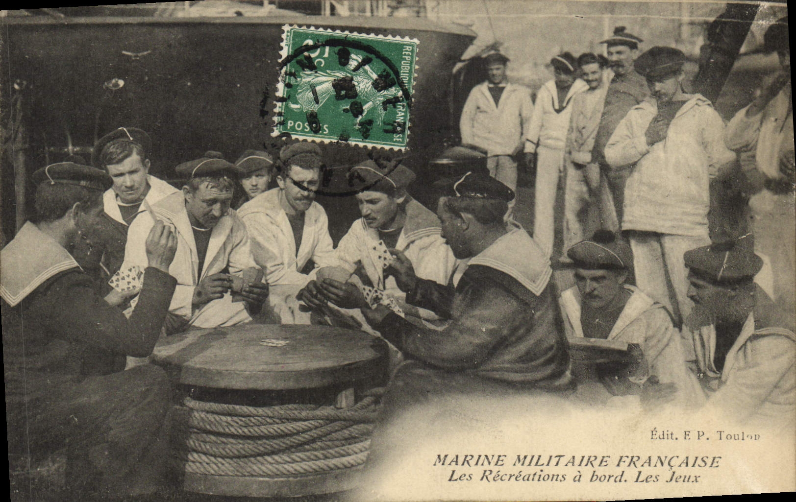 CPA Marine militaire Les recreations a bord Les jeux Cartes Militaria 