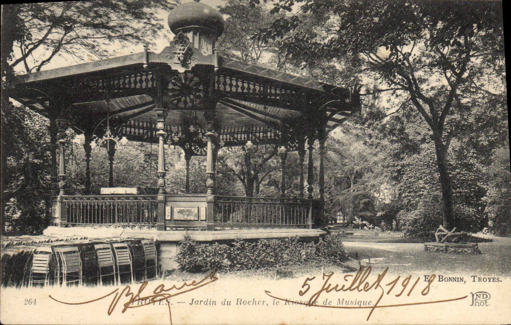CPA Kiosque de musique Jardin du rocher Troyes