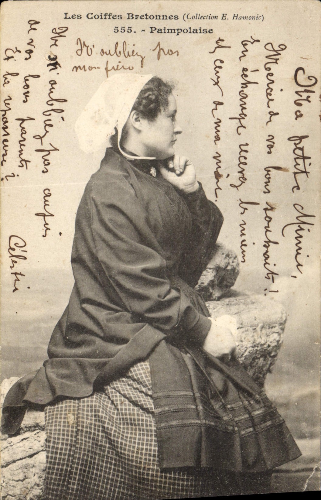 CPA Folklore Les coiffes bretonnes Paimpolaise 