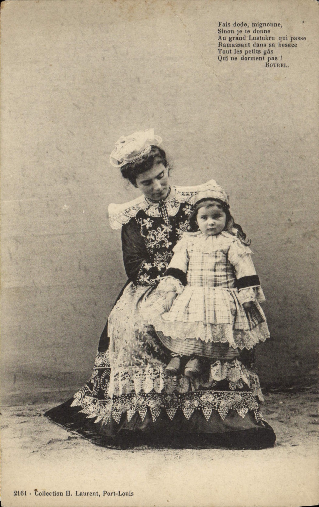 CPA Folklore Botrel Femme Enfant 