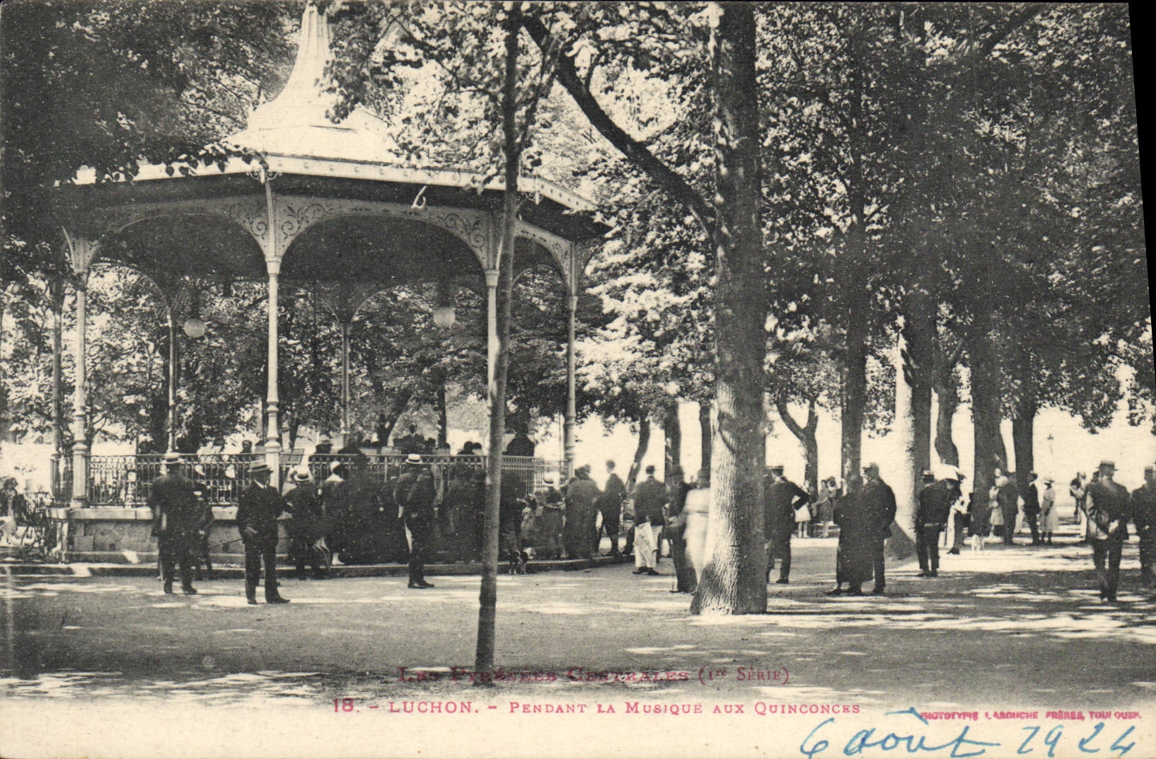 Luchon — Pendant la musique aux Quinconces — Phototypie L'Abonche Frères, Toulouse