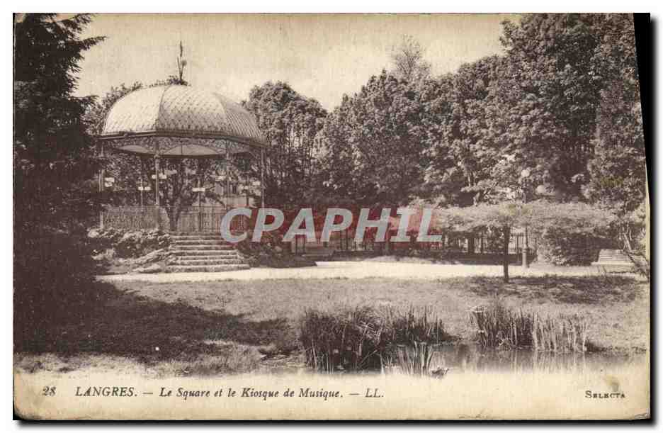 CPA Langres Le square et le Kiosque a musique 