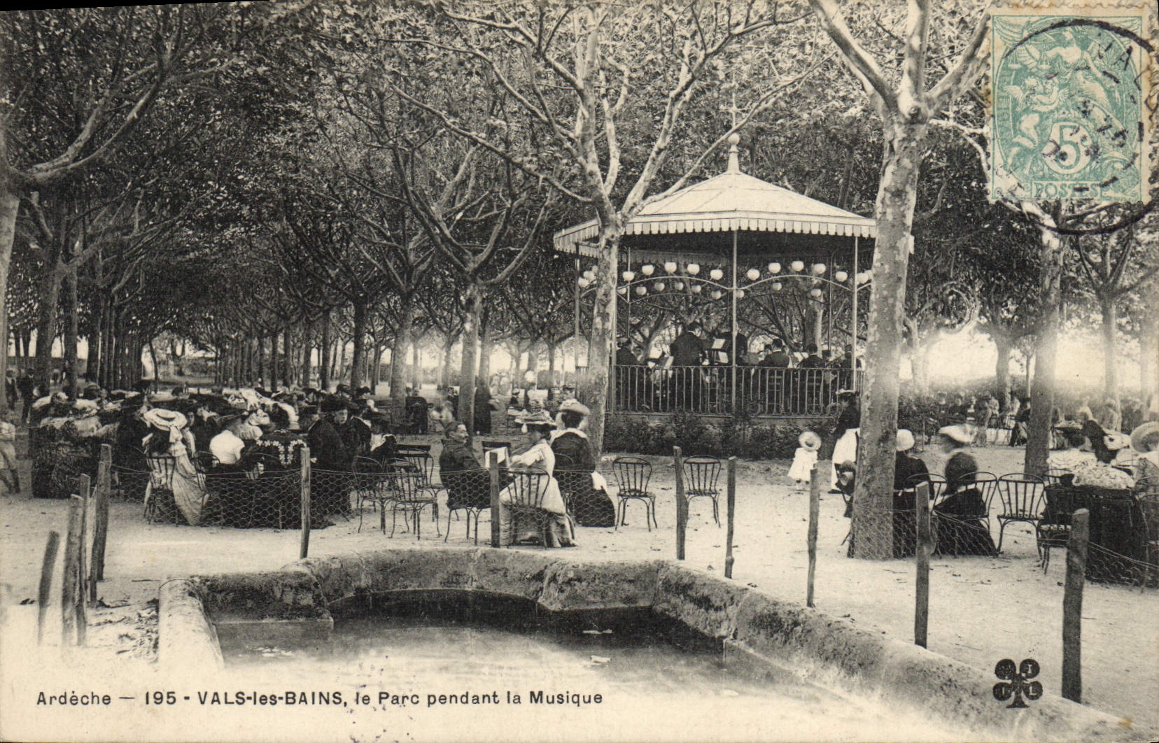 VALLS-LES-BAINS — le Parc pendant la Musique — éditeur inconnu, n° de série non visible