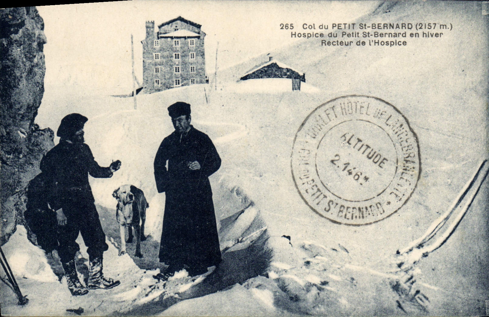 Col du Petit St-Bernard (2157 m.) — Hospice du Petit St-Bernard en hiver — Recteur de l'Hospice