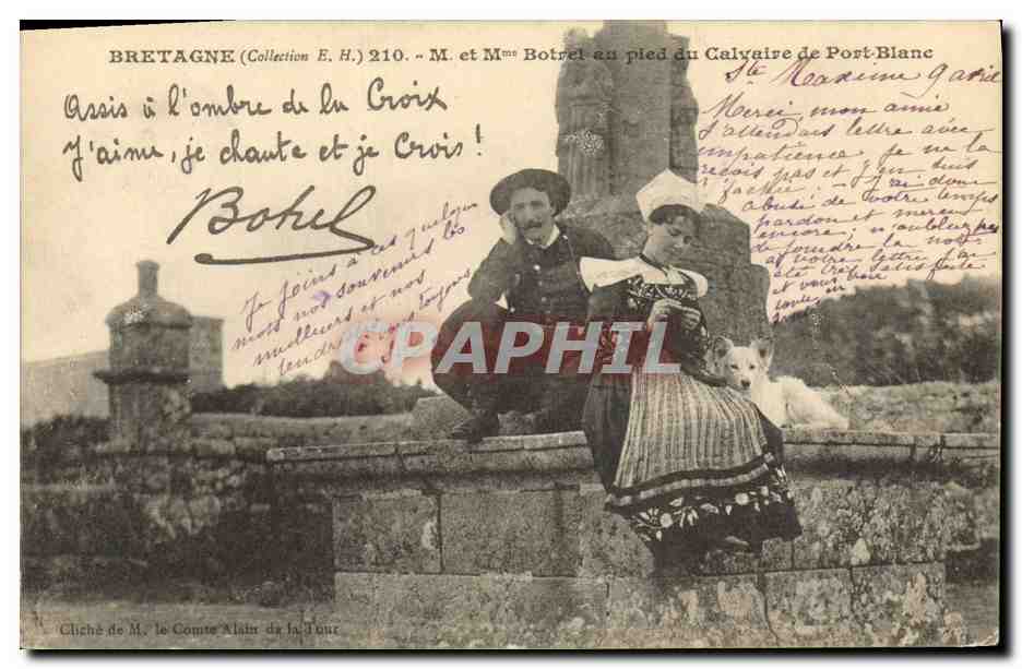 CPA Folklore Botrel Bretagne Mr et Mme Botrel au pied du calvaire de Port Blanc