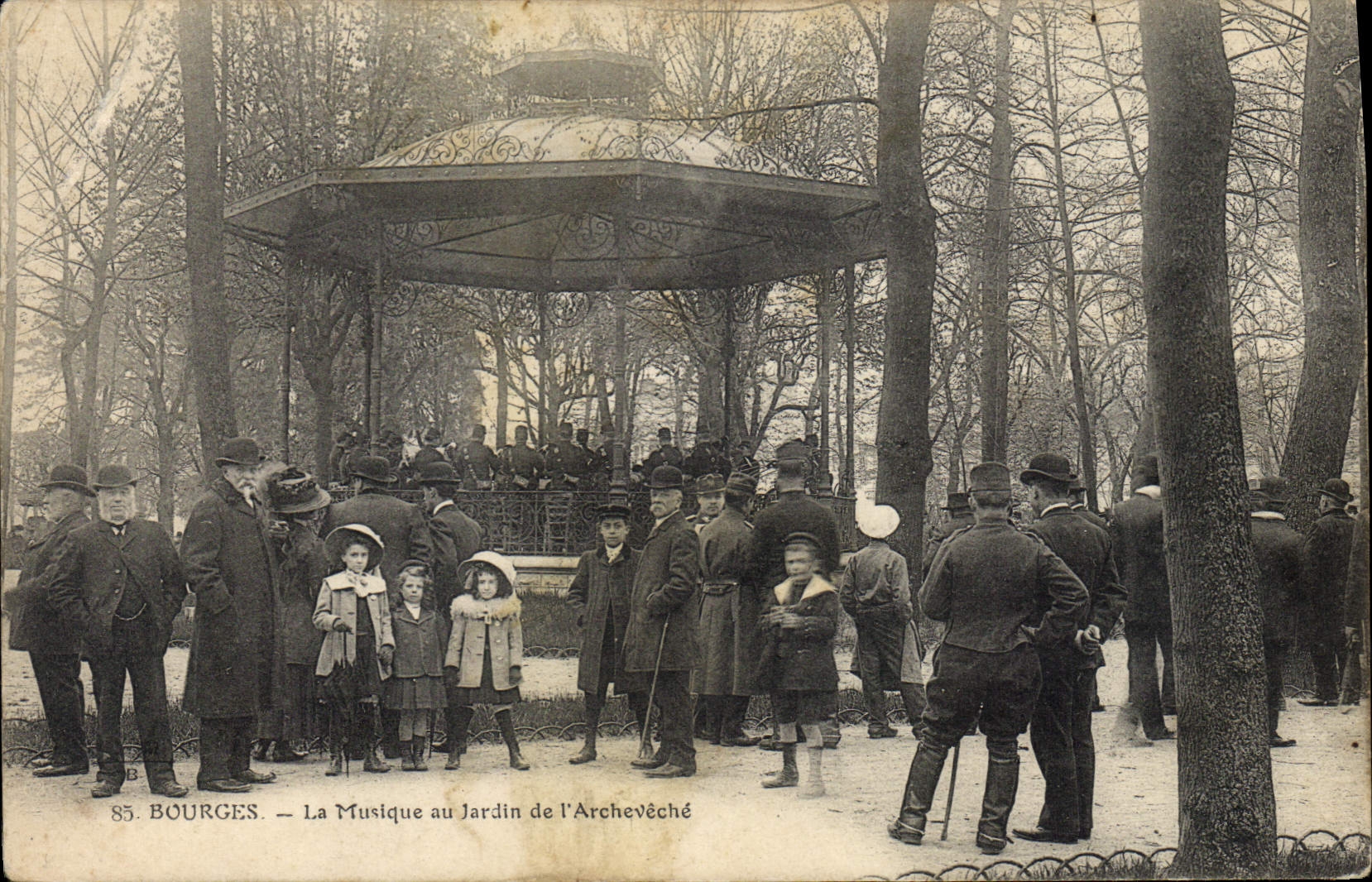 Bourges — La Musique au Jardin de l'Archevêché — Éditeur non identifié, n° 85