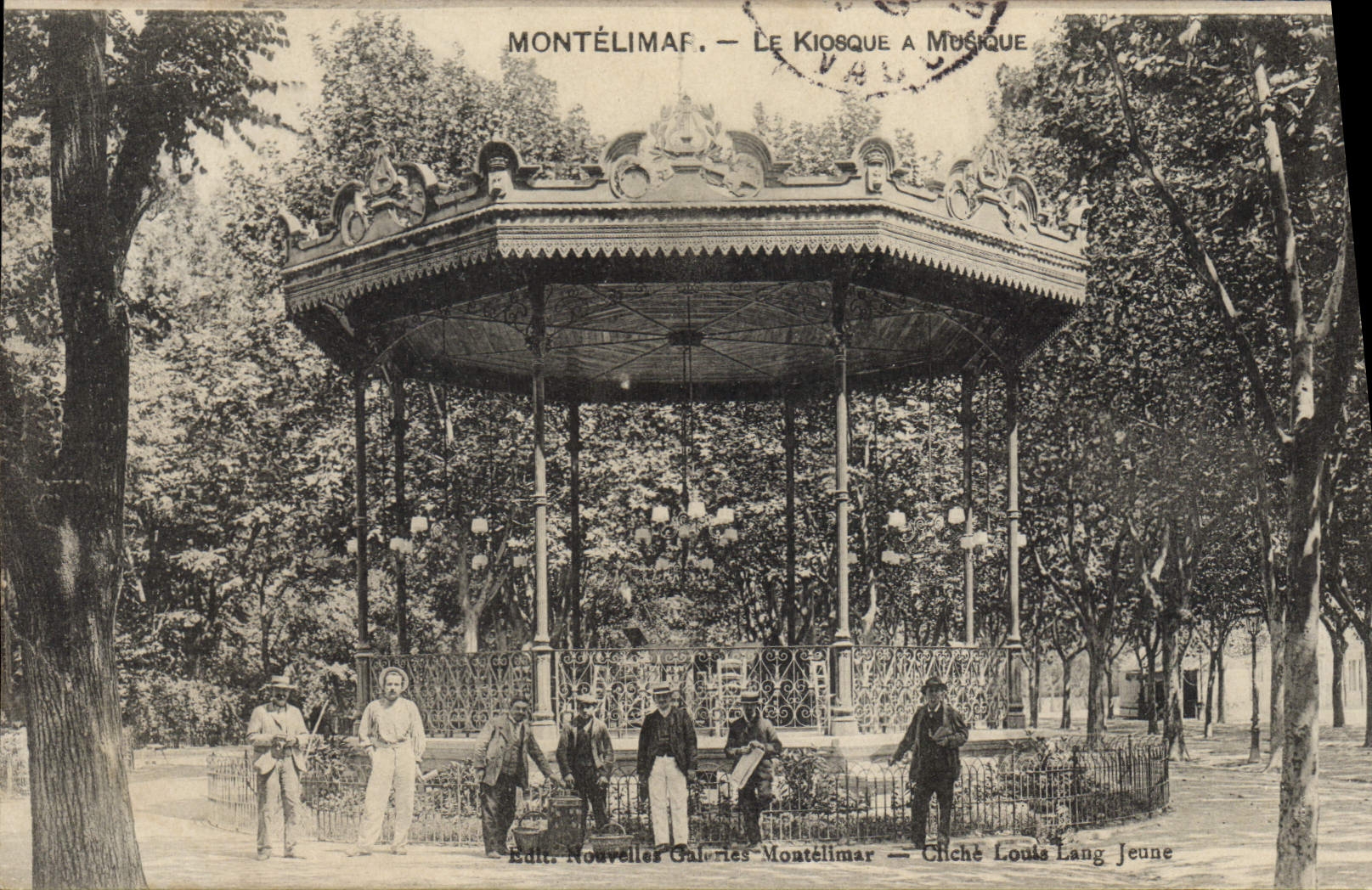 Montélimar — Le Kiosque à Musique — Éd. Nouvelles Galeries Montélimar, cliché Louis Lang Jeune
