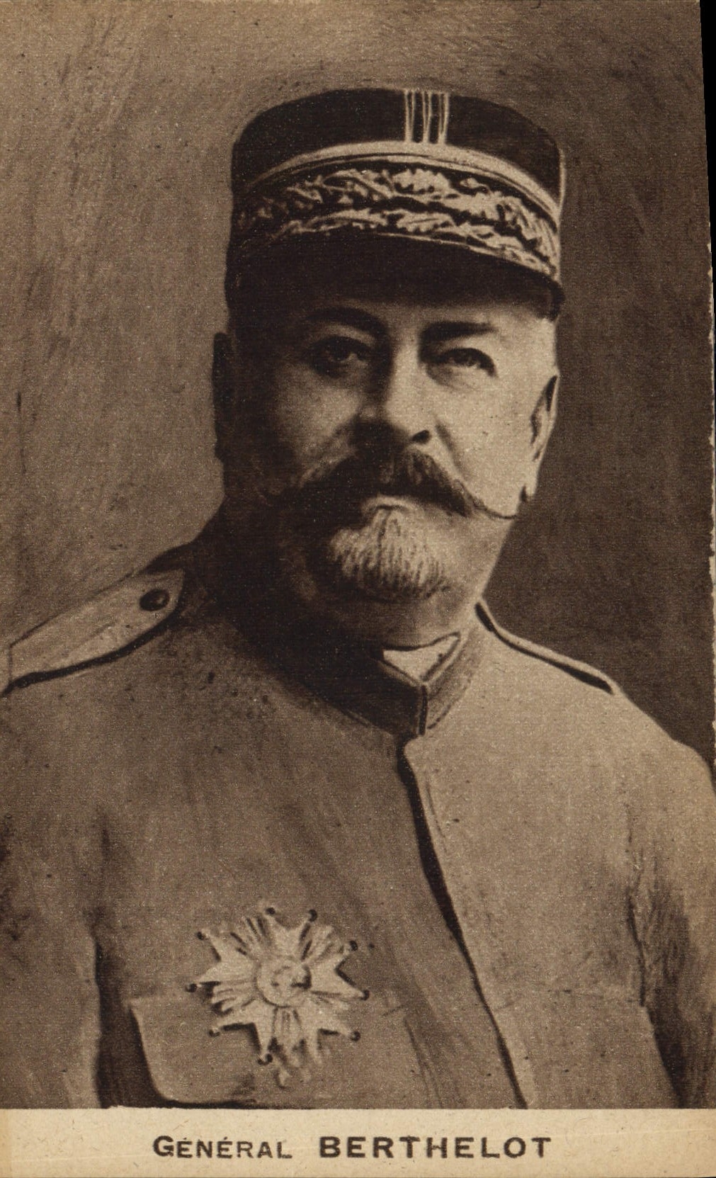 Général Berthelot — portrait militaire — Grav. imp. Platinographie (Saine) Paris