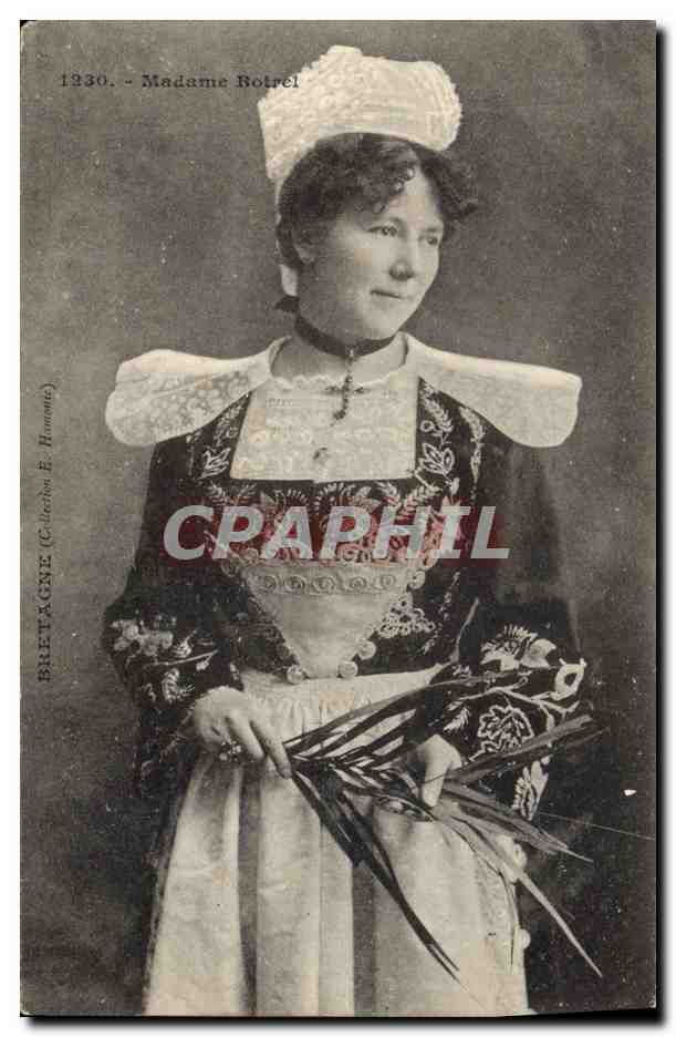 CPA Folklore Madame Botrel 