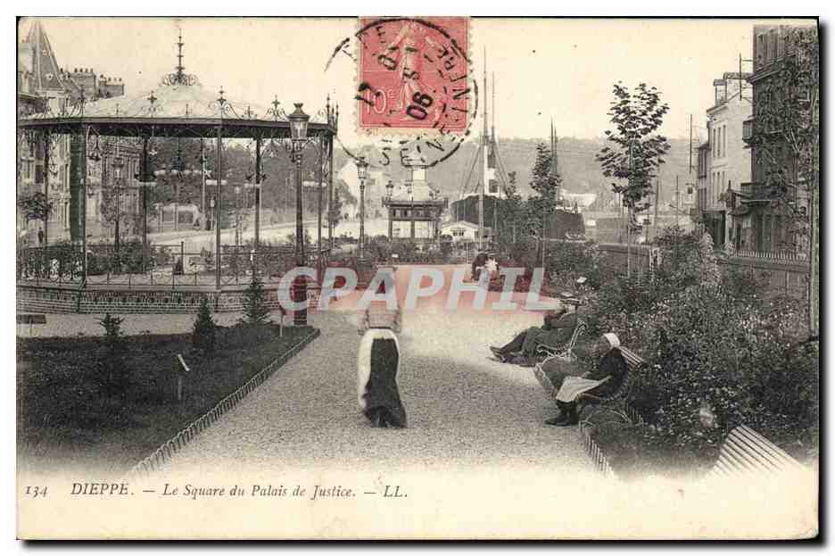 CPA Kiosque Dieppe Le square du Palais de justice 