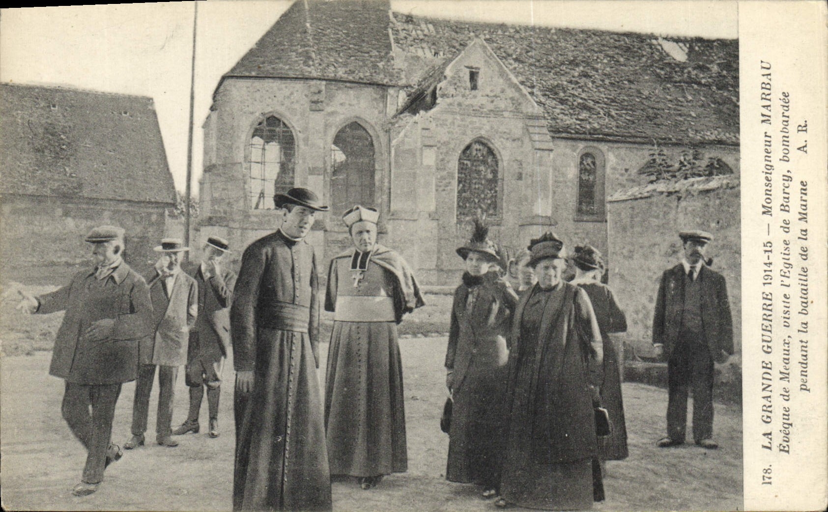 Église de Meaux — Visite du évêque de Meaux et du monseigneur de Barcy pendant la Grande Guerre — Éditeur A. Richard, n°178